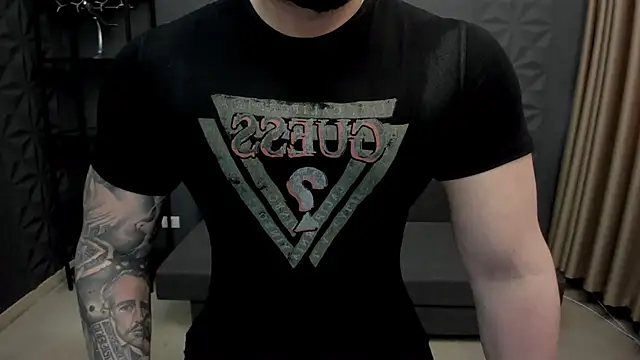 Snapshot of TonyWilcox chatting on March 6, 11:36 am TonyWilcox online show from March 6, 11:36 am