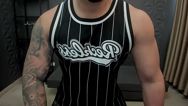 Snapshot of TonyWilcox chatting on September 22, 4:58 am TonyWilcox online show from September 22, 4:58 am