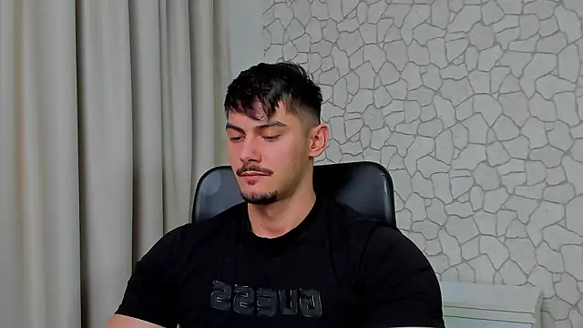 Snapshot of ClintMasters chatting on January 31, 10:10 am ClintMasters online show from January 31, 10:10 am