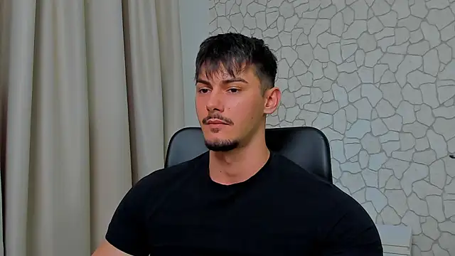 Snapshot of ClintMasters chatting on February 13, 6:30 am ClintMasters online show from February 13, 6:30 am