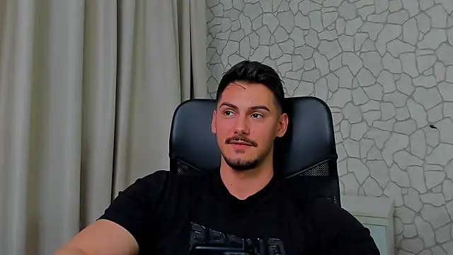 Snapshot of ClintMasters chatting on February 21, 3:32 pm ClintMasters online show from February 21, 3:32 pm