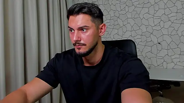 Snapshot of ClintMasters chatting on October 8, 4:21 am ClintMasters online show from October 8, 4:21 am