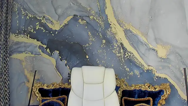 Daphne Moss online show from February 11, 2:02 pm