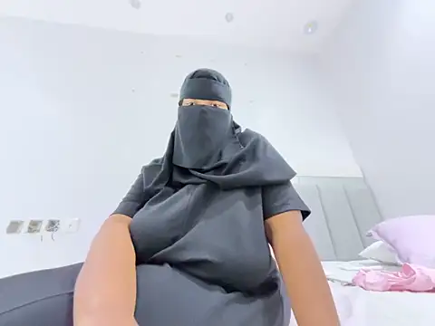 Submissive Arab online show from February 12, 11:09 pm