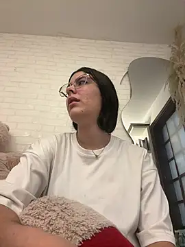  Niah  online show from January 30, 8:10 pm