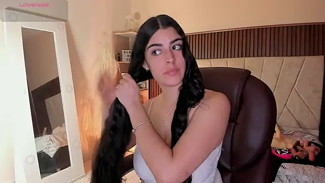  Niah  online show from October 13, 8:42 pm