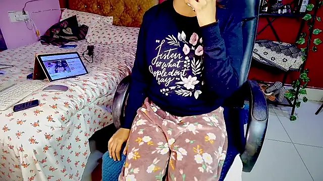 Naughty nightz online show from January 22, 1:20 am