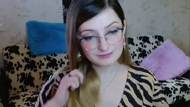 Snapshot of Arielsssplash chatting on October 2, 6:53 am Arielsssplash online show from October 2, 6:53 am