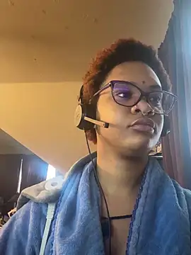 Snapshot of nickytheehawtie chatting on February 23, 1:30 pm nickytheehawtie online show from February 23, 1:30 pm