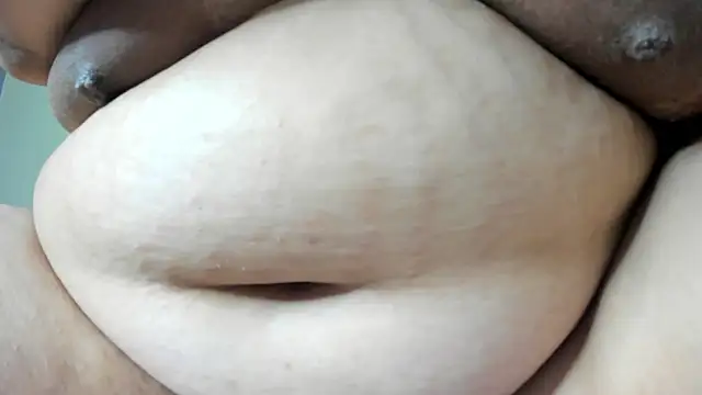 Snapshot of Alondra_zaaens chatting on January 3, 11:44 pm Alondra zaaens online show from January 3, 11:44 pm