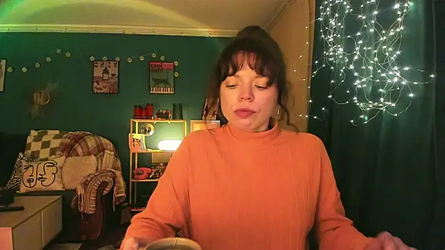 ClancyMorissey online show from March 30, 5:14 pm