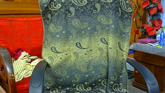 Snapshot of Daneldayna chatting on February 28, 1:25 pm Daneldayna online show from February 28, 1:25 pm