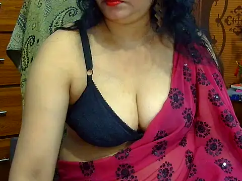 Snapshot of Daneldayna chatting on October 8, 6:27 pm Daneldayna online show from October 8, 6:27 pm