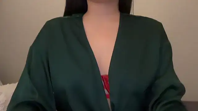 Snapshot of VannaDon chatting on November 7, 3:23 pm VannaDon online show from November 7, 3:23 pm