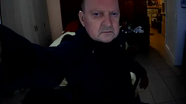 passifsoumis1963 online show from November 9, 7:01 pm