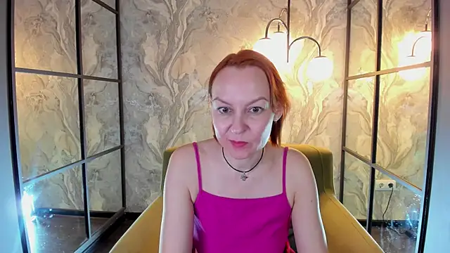 Snapshot of NikaGentle chatting on March 21, 9:01 am NikaGentle online show from March 21, 9:01 am
