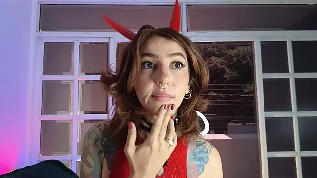 Snapshot of Evangelyne_1 chatting on October 9, 3:54 pm Evangelyne 1 online show from October 9, 3:54 pm