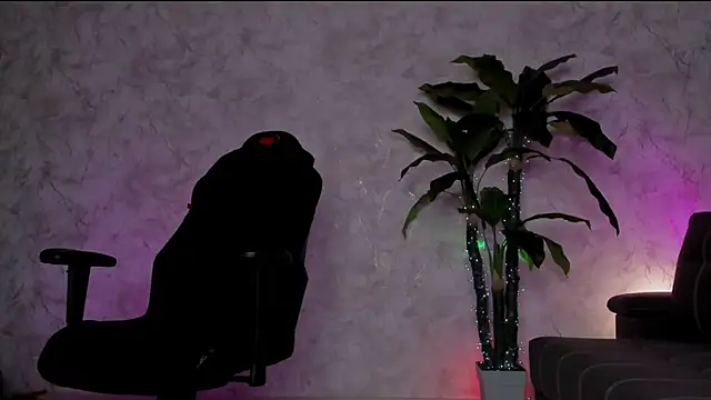 Emma7 online show from April 16, 1:06 am