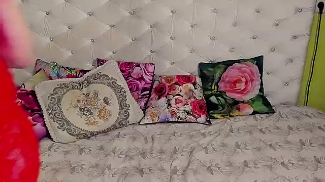 DoraMay online show from November 12, 7:46 pm