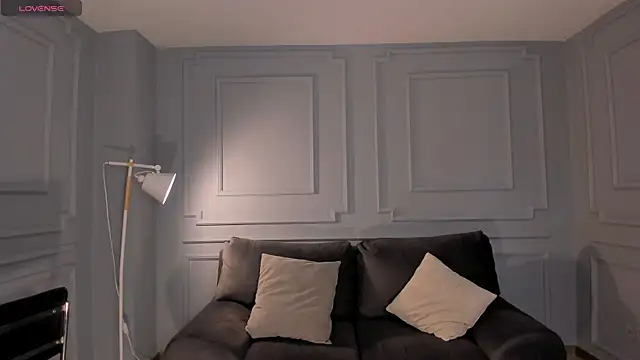 Snapshot of ToriCrossX chatting on December 1, 12:37 am ToriCrossX online show from December 1, 12:37 am