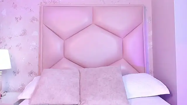 Snapshot of ambar_sullivan chatting on September 30, 11:48 am ambar sullivan online show from September 30, 11:48 am