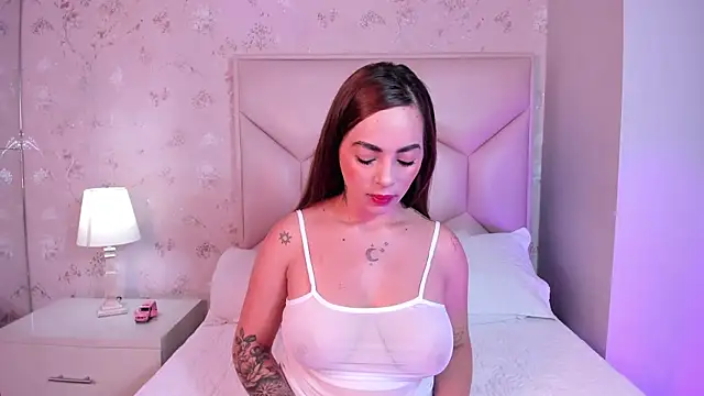 Snapshot of ambar_sullivan chatting on December 2, 11:37 am ambar sullivan online show from December 2, 11:37 am