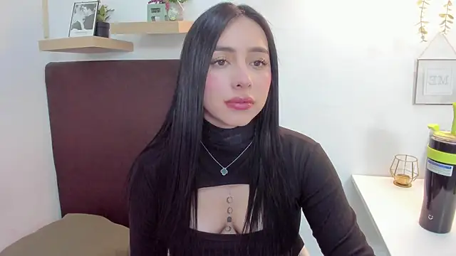 Snapshot of isabella_jade chatting on February 12, 7:56 pm isabella jade online show from February 12, 7:56 pm