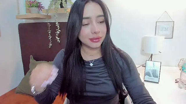 Snapshot of isabella_jade chatting on February 24, 6:36 pm isabella jade online show from February 24, 6:36 pm