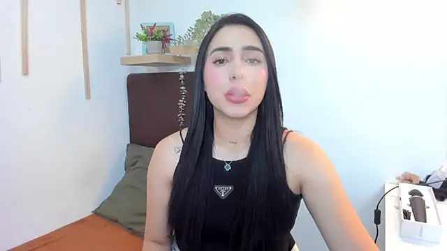 Snapshot of isabella_jade chatting on March 11, 6:19 pm isabella jade online show from March 11, 6:19 pm
