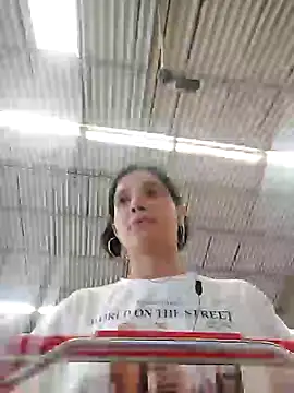 miaeyes online show from December 12, 1:06 pm