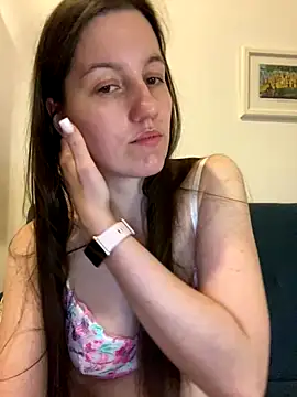 Nicole-Ray online show from December 14, 7:29 pm