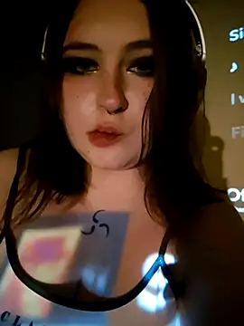 Yammy Yumi online show from November 29, 1:30 am