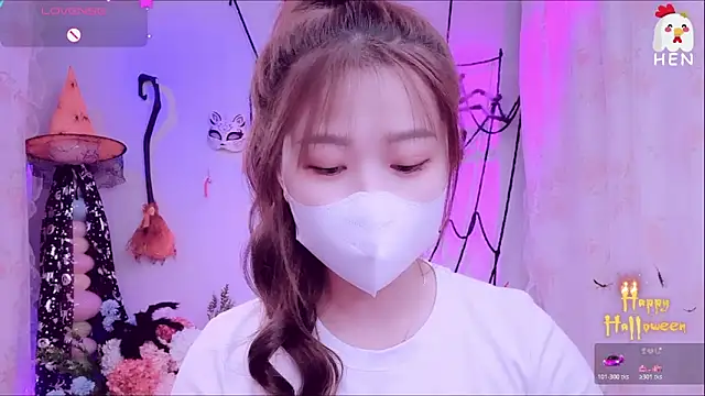 Snapshot of hen237 chatting on October 27, 10:03 pm hen237 online show from October 27, 10:03 pm