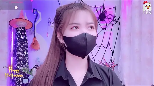 Snapshot of hen237 chatting on November 5, 12:54 am hen237 online show from November 5, 12:54 am