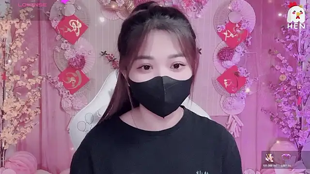 hen237 online show from February 14, 7:10 pm