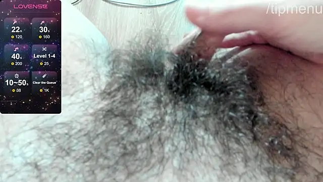 SophieBush online show from January 1, 1:05 pm