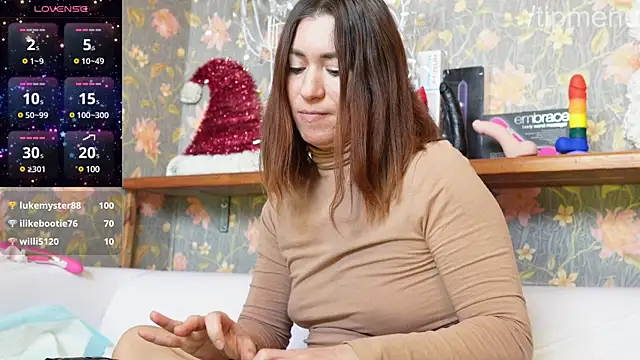 SophieBush online show from February 23, 5:56 am