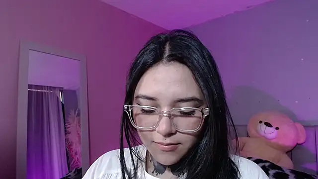 kim blake online show from January 18, 8:30 pm