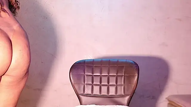 Snapshot of Morenahotcam chatting on January 28, 4:29 am Morenahotcam online show from January 28, 4:29 am