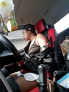 Snapshot of KinkyKit_May chatting on December 9, 5:51 am KinkyKit May online show from December 9, 5:51 am