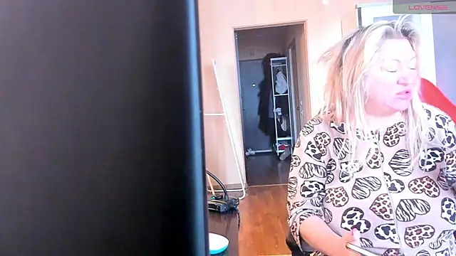 PamHardFuck online show from March 2, 11:18 am