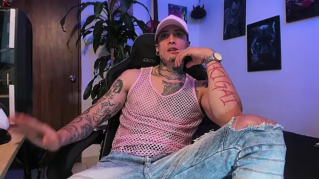 Snapshot of Ryuk_it chatting on November 10, 4:06 pm Ryuk it online show from November 10, 4:06 pm