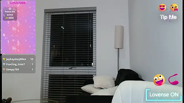 Snapshot of chelseablonde chatting on March 5, 9:15 pm chelseablonde online show from March 5, 9:15 pm