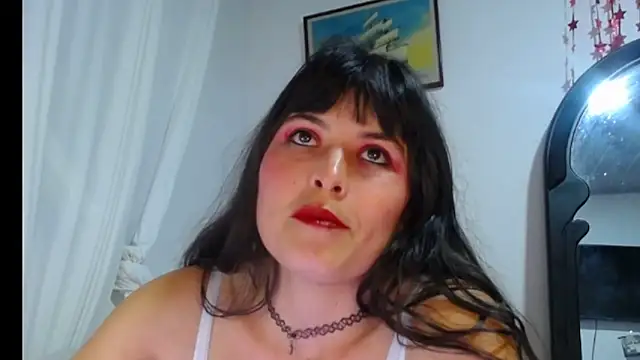 Alexandrasaenz online show from November 16, 12:16 am