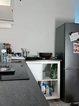 Snapshot of clara-francaise chatting on September 18, 6:43 pm clara-francaise online show from September 18, 6:43 pm