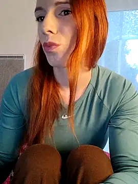 Snapshot of clara-francaise chatting on November 11, 4:18 pm clara-francaise online show from November 11, 4:18 pm