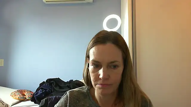 Annylove1 online show from November 7, 10:37 am