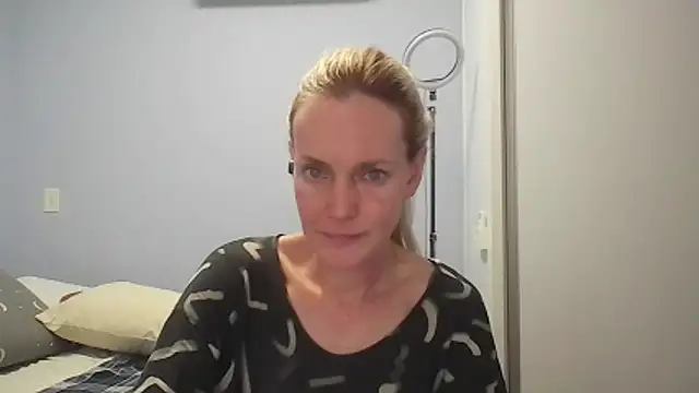 Annylove1 online show from March 29, 1:27 am