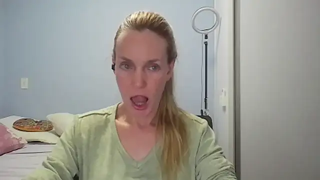 Annylove1 online show from April 20, 12:13 am