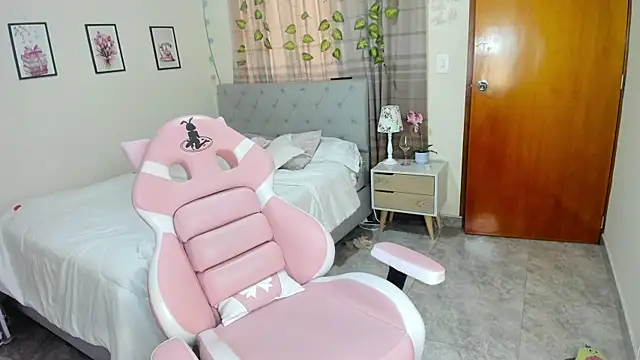 charlott7 online show from October 6, 11:29 am